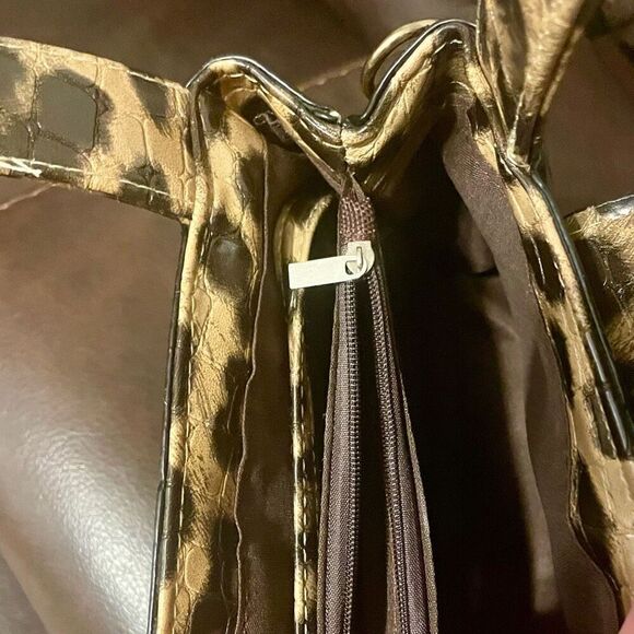 Leopard Mini Satchel Bag with Lock Closure and 41” Crossbody Strap NWOT - Picture 5 of 8